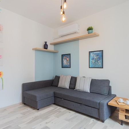 Old Court Hideaway By Rent All Como Exterior foto